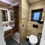Luxusni U Drahotinskeho Rybnika *