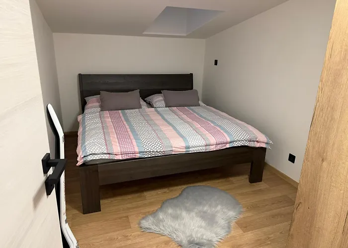 Apartamento Luxusni U Drahotinskeho Rybnika Druztova