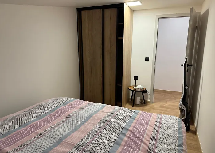 Luxusni U Drahotinskeho Rybnika *